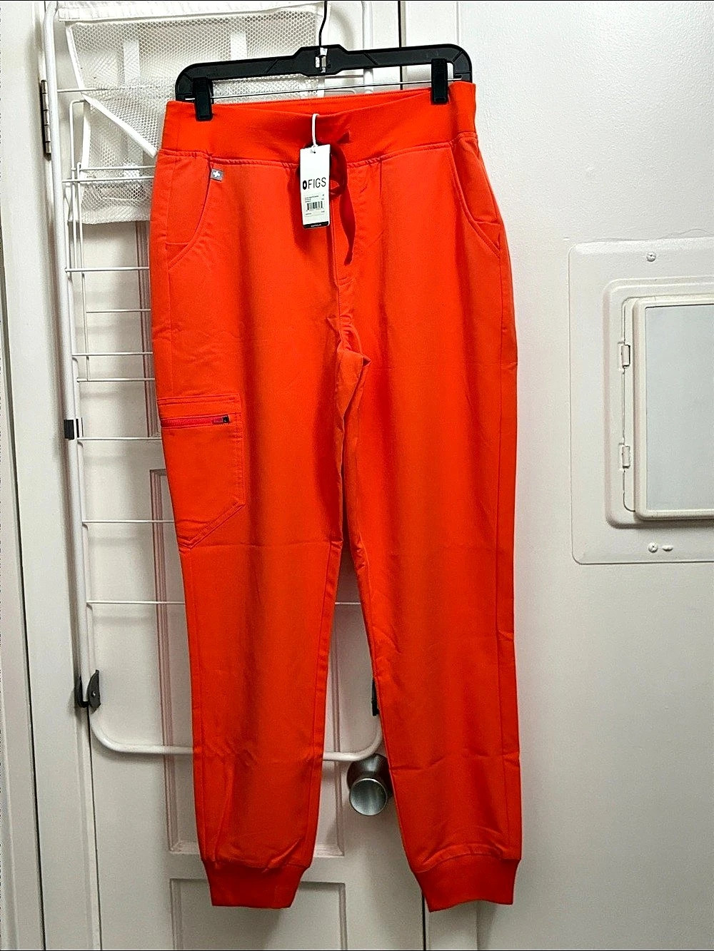 FIGS High-Waisted Zamora Jogger Scrub Pant yoga waistband Sunset Orange Medium